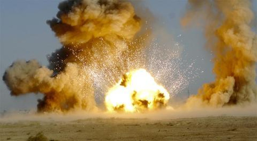 [ẢNH] Nga dùng bom chân không siêu khủng khiếp tấn công phiến quân tại Syria