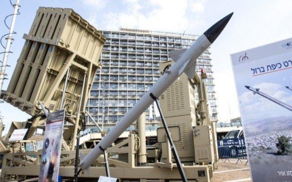 [ẢNH] Tên lửa phòng không Pantsir-SM-SV Nga 'tốt gấp nhiều lần’ Vòm sắt Israel?