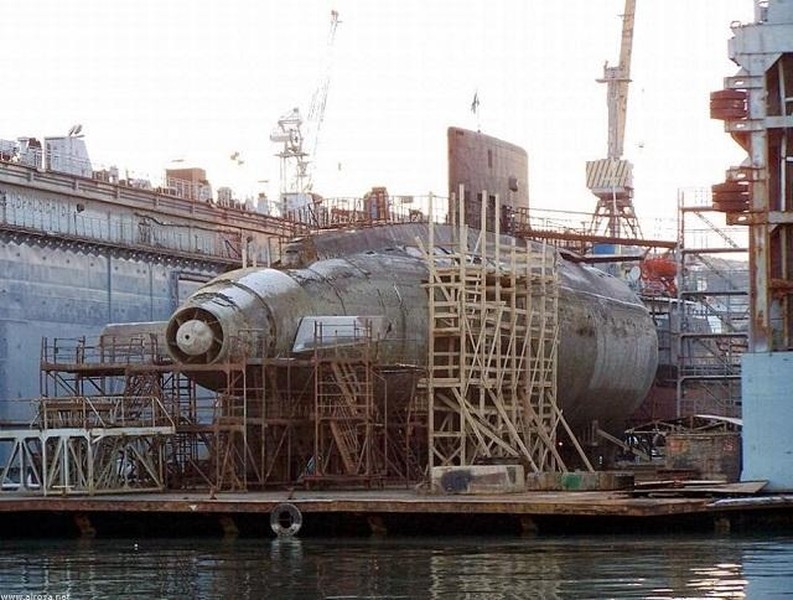 [ẢNH] Nga điều động chiếc tàu ngầm Kilo phiên bản 'độc nhất vô nhị' tới Kaliningrad