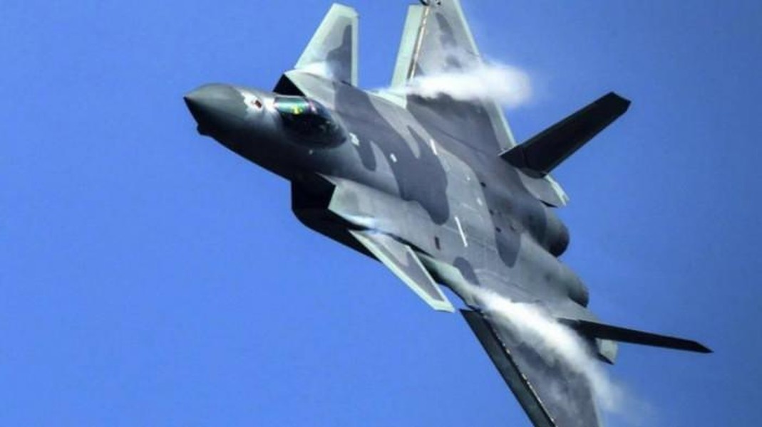Trung Quốc: J-20 khiến tiêm kích tàng hình Nga, Mỹ phải 'ngước nhìn'