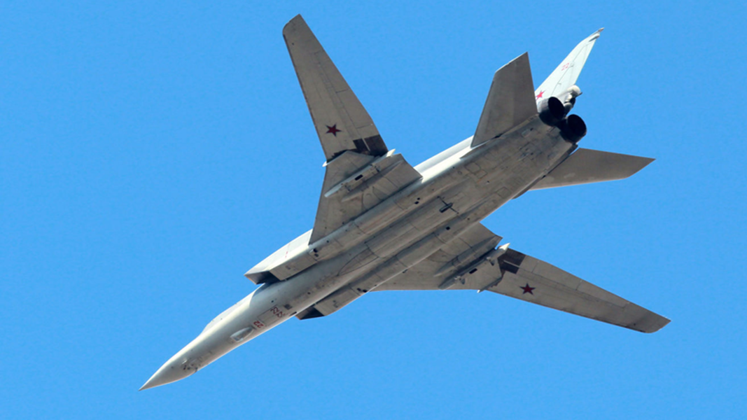 Máy bay ném bom chiến lược Nga thị uy sức mạnh sau căng thẳng với Đức