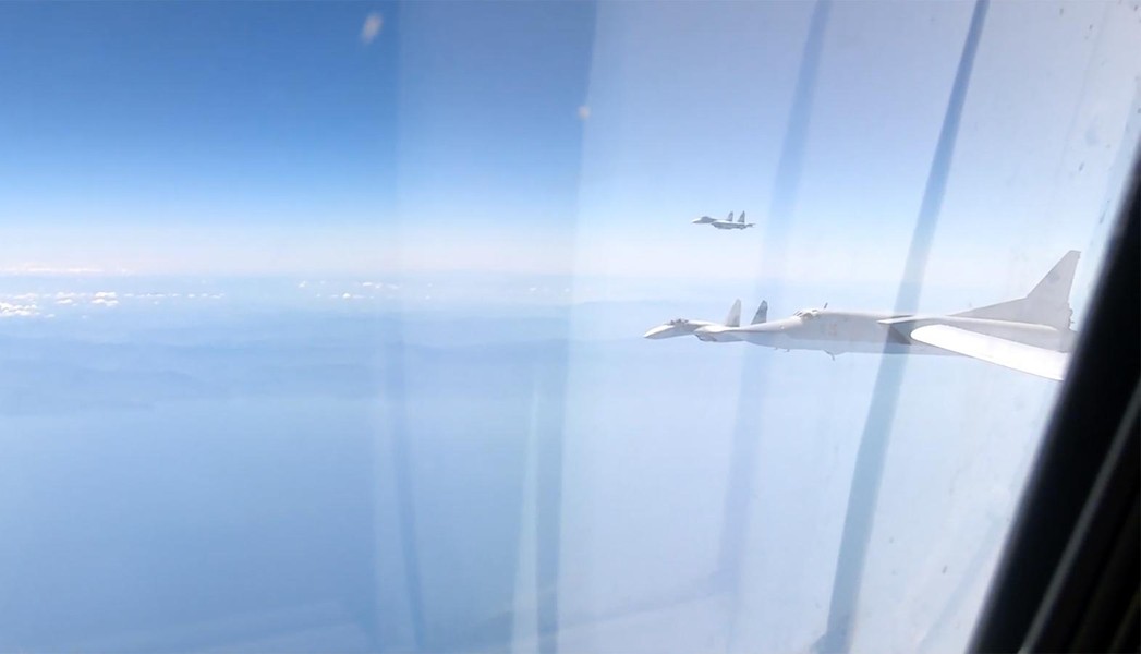 Máy bay ném bom chiến lược Nga thị uy sức mạnh sau căng thẳng với Đức