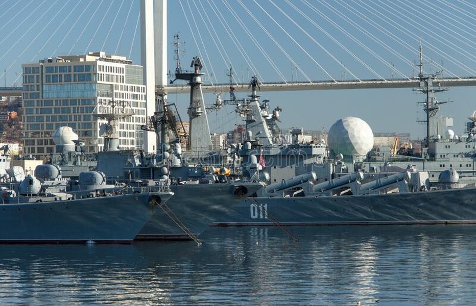 Con tàu kỳ lạ 'Nguyên soái Krylov' của Nga gây chấn động phương Tây