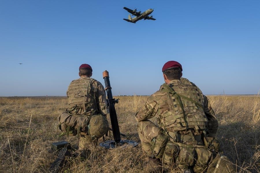 600 lính đặc nhiệm Anh sẵn sàng tới Ukraine 'thách thức Nga'?