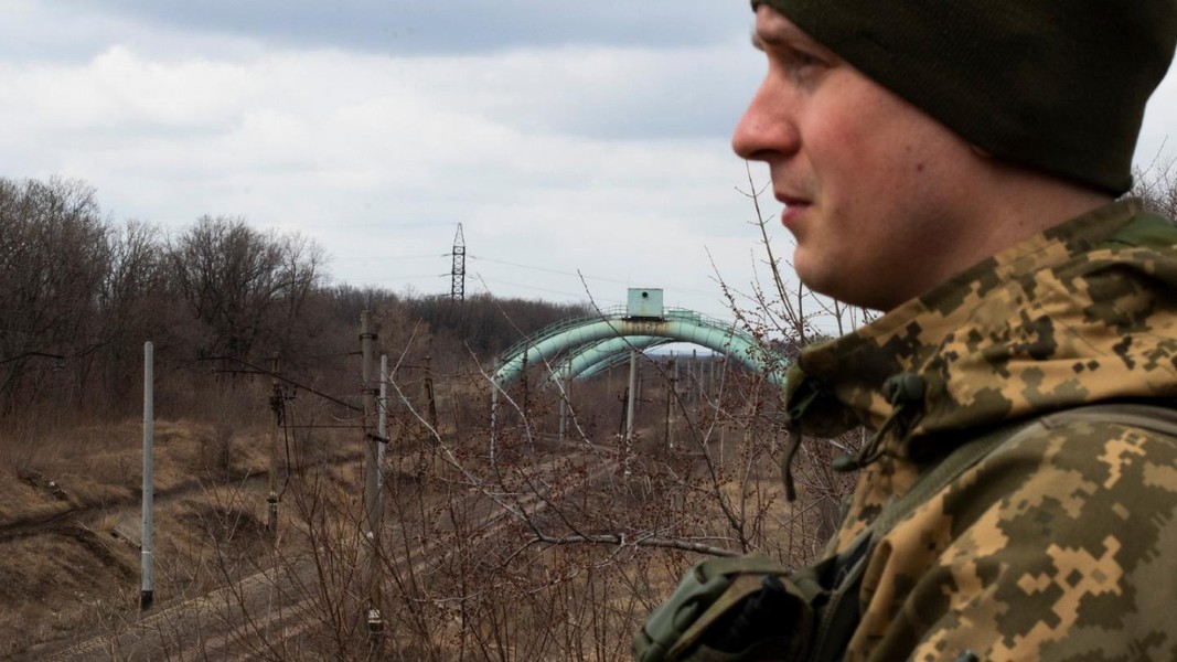 Ukraine phong tỏa nguồn nước của Donbass như đã làm với Crimea