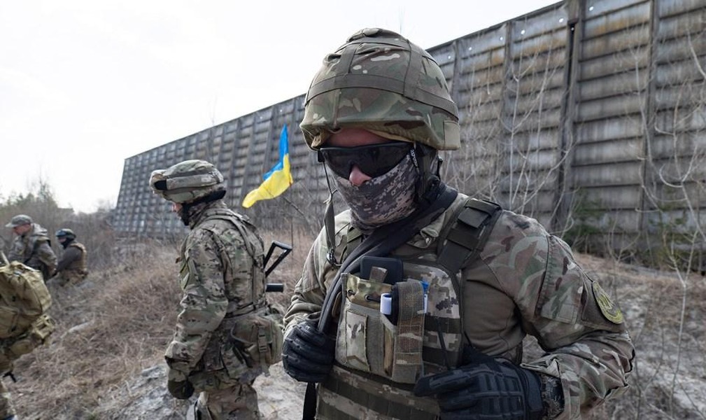 Binh sĩ Ukraine bắn nhầm đồng đội gây thương vong lớn