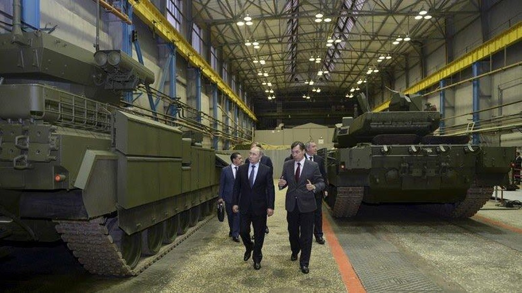 Lộ diện loạt xe tăng T-14 Armata sắp bàn giao cho Quân đội Nga