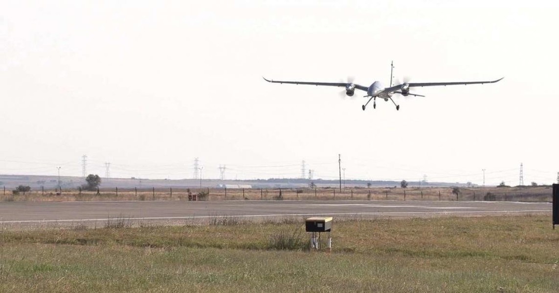 Thổ Nhĩ Kỳ bí mật bán UAV hạng nặng Bayraktar Akinci cho Ukraine?