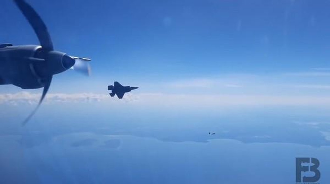 Phi công F-35 Italia xin nghỉ hưu sau cuộc ‘chạm trán hú hồn’ với Su-30SM Nga?