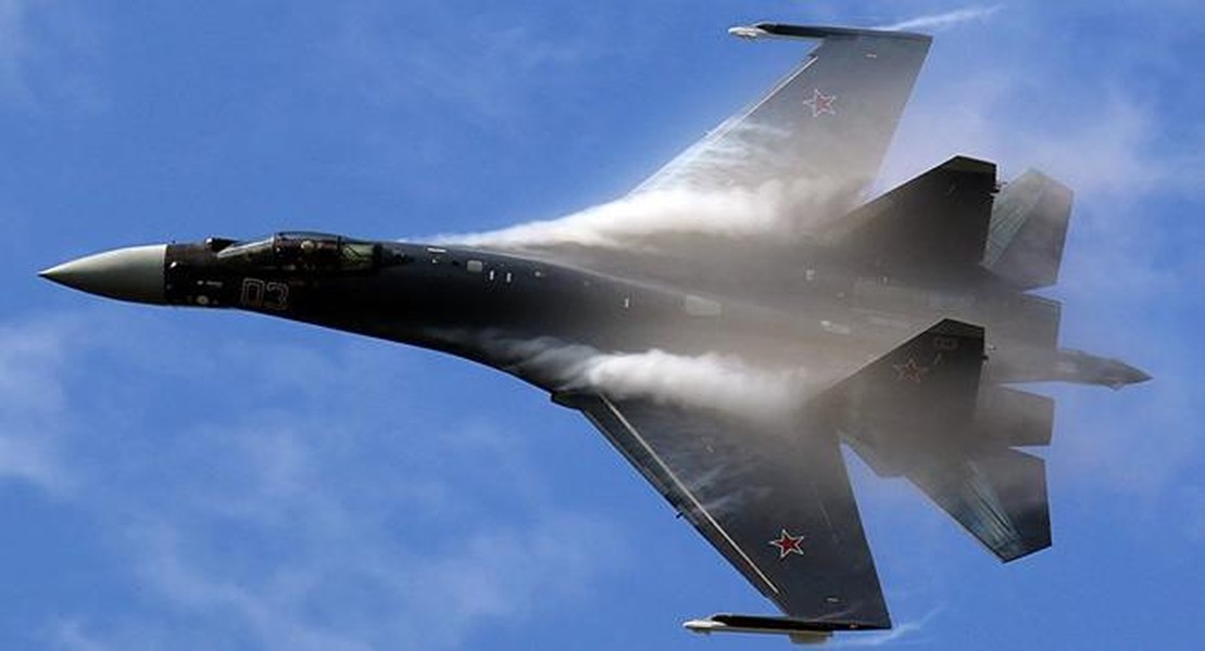 Mỹ dùng phương pháp cây gậy và củ cà rốt để chống lại tiêm kích Su-35 Nga