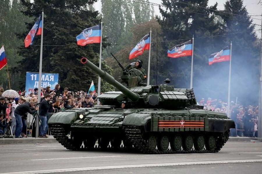 Nga nên cung cấp vũ khí cho Donbass đáp trả việc NATO trợ giúp quân sự Ukraine