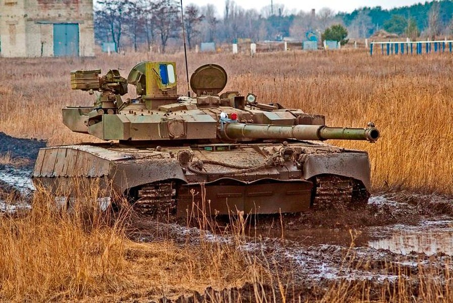 Nhược điểm lớn khiến xe tăng T-84 Oplot Ukraine khó đánh bại chiến xa Nga