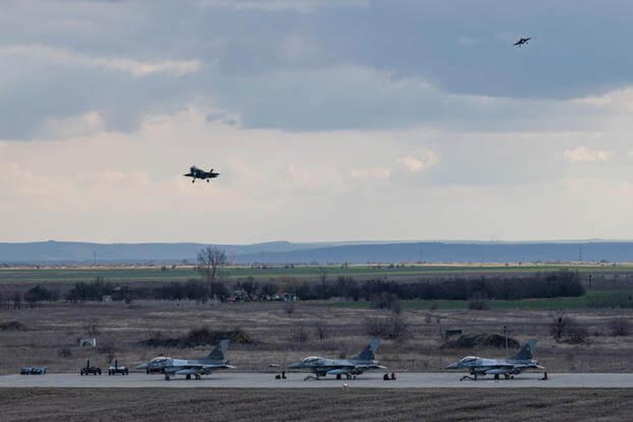 Nga lo ngại chiến đấu cơ NATO hoạt động trá hình MiG-29 trên bầu trời Ukraine