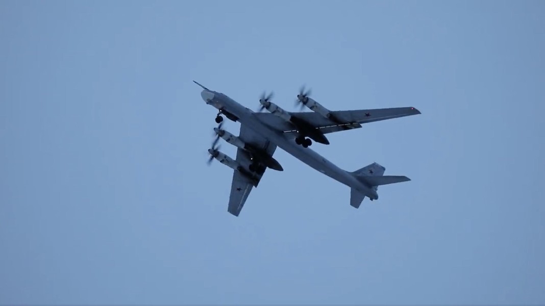 Nga bất ngờ dồn lượng lớn máy bay ném bom chiến lược về căn cứ Engels