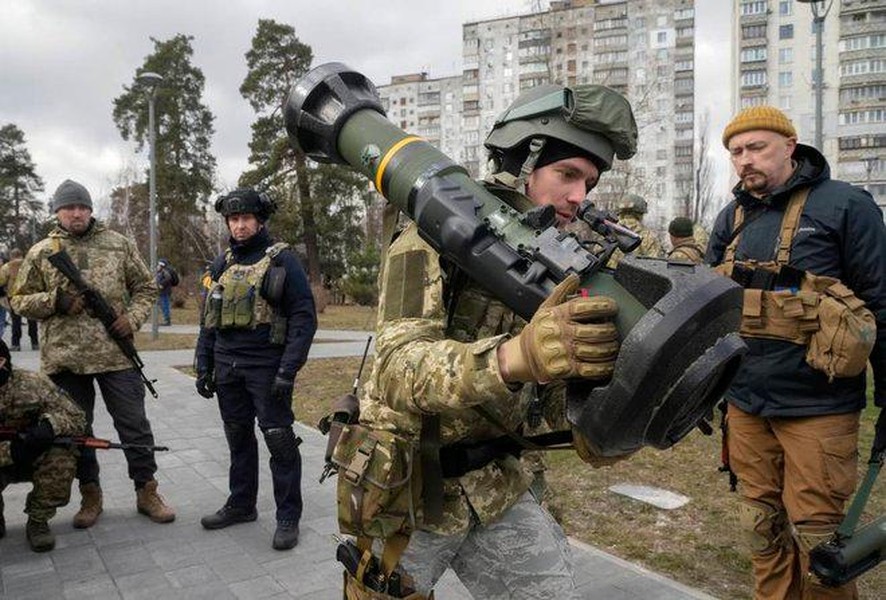 NATO viện trợ vũ khí nào để giúp Ukraine thay đổi đáng kể cục diện cuộc chiến?