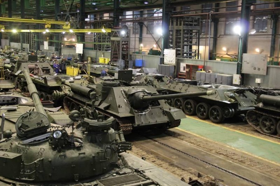 Tòa án Moskva giáng đòn nặng vào nhà sản xuất xe tăng Uralvagonzavod