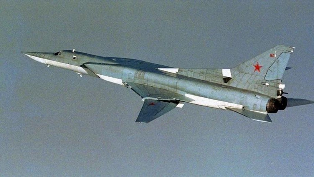 Nga lần đầu dùng oanh tạc cơ siêu thanh Tu-22M3 ném bom Mariupol