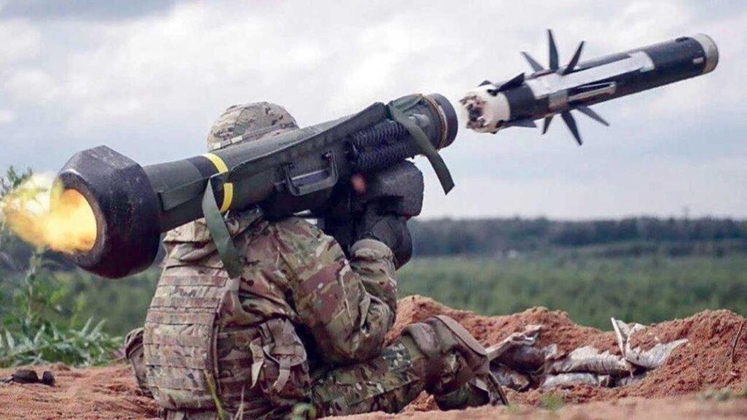 Chiến trường Ukraine làm cạn kiệt kho tên lửa Javelin của Mỹ