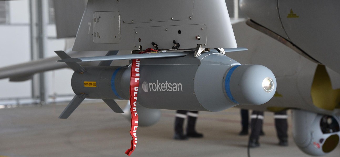 UAV Bayraktar Akinci bí mật sử dụng bom MAM-T trên chiến trường Ukraine?