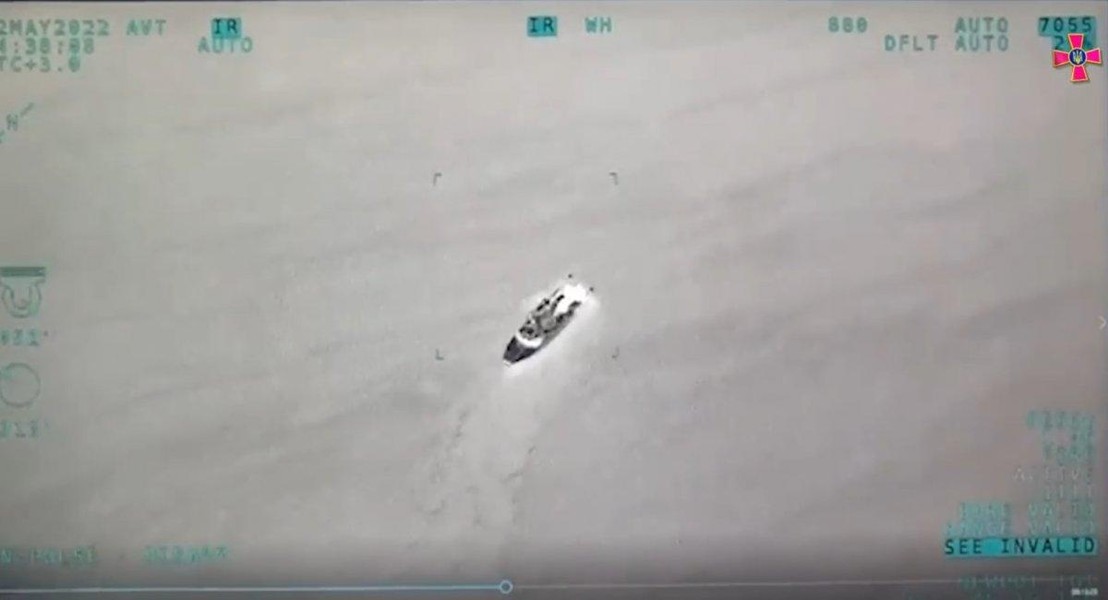 UAV Bayraktar TB2 Ukraine diệt liền 2 xuồng cao tốc Raptor Nga