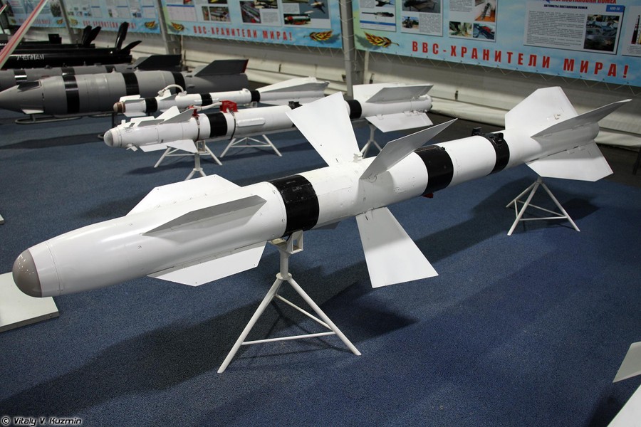 Ukraine dùng tên lửa không đối không R-27 phóng từ mặt đất để 'đặc trị' máy bay Nga