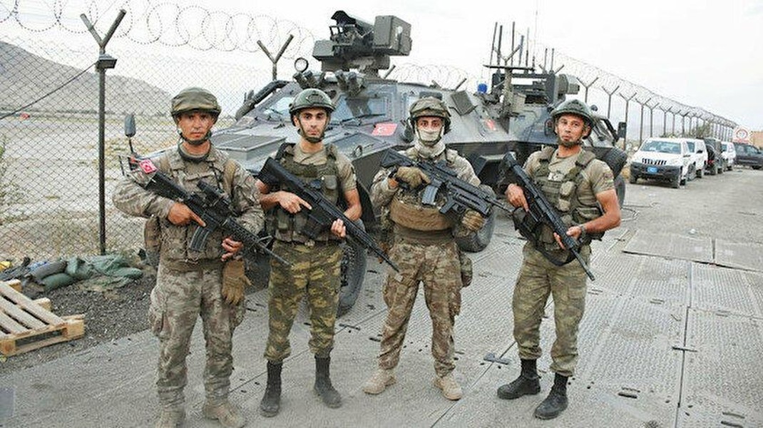 Thổ Nhĩ Kỳ lần đầu cảnh báo về việc dùng biện pháp quân sự với Nga