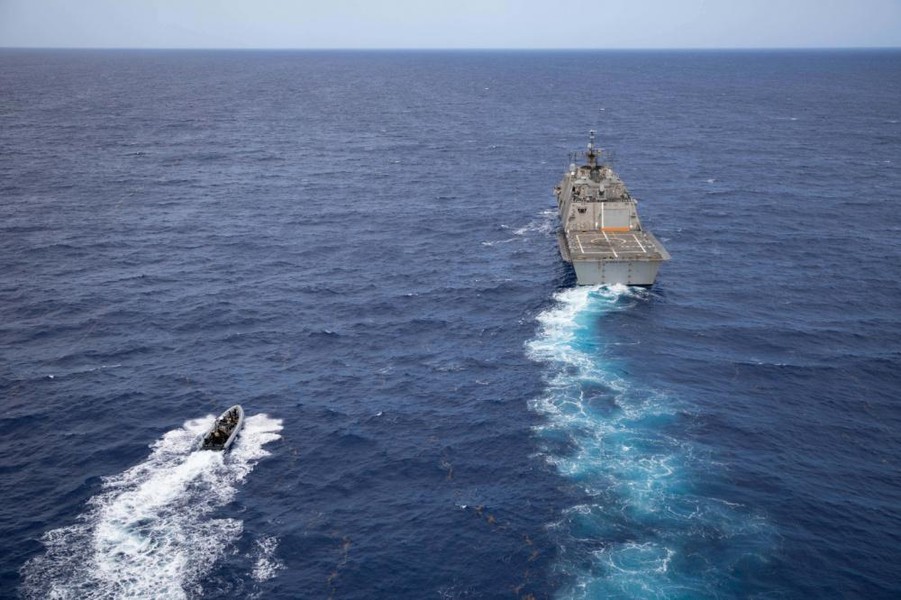 Mỹ phạm sai lầm lớn khi điều 'tàu chiến rắc rối nhất' đi 'kiềm chế' Nga?