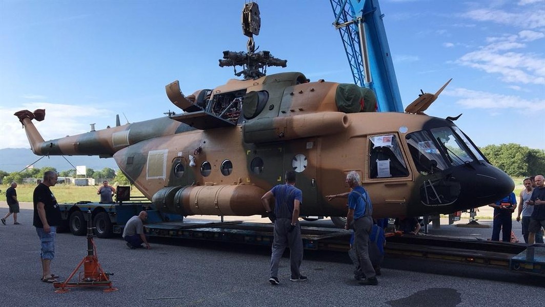 Mỹ bàn giao hàng loạt trực thăng do Nga sản xuất cho Ukraine
