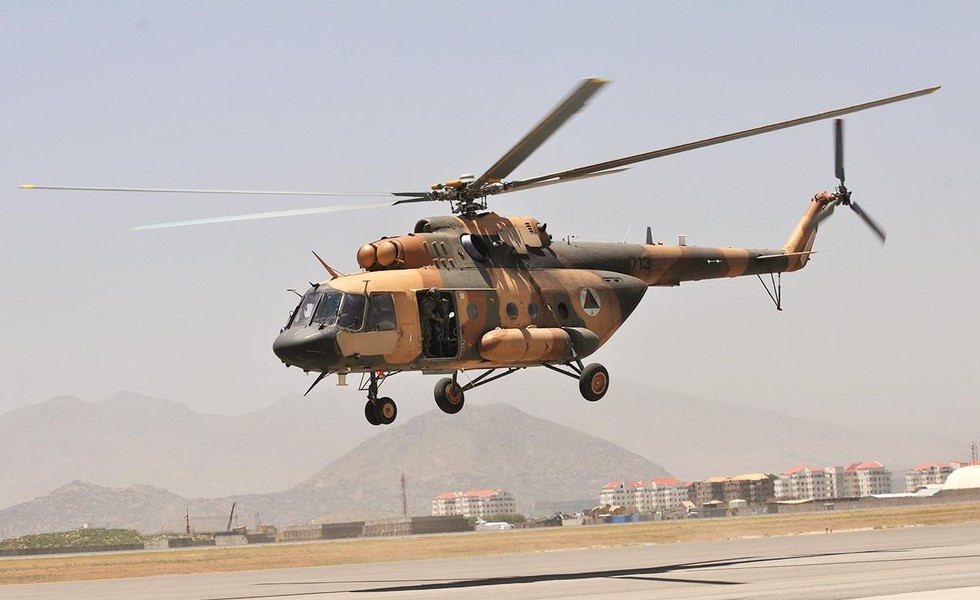 Mỹ bàn giao hàng loạt trực thăng do Nga sản xuất cho Ukraine
