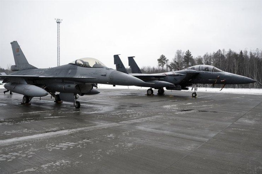 Phi công Ukraine sẽ sớm học lái tiêm kích F-15 và F-16?