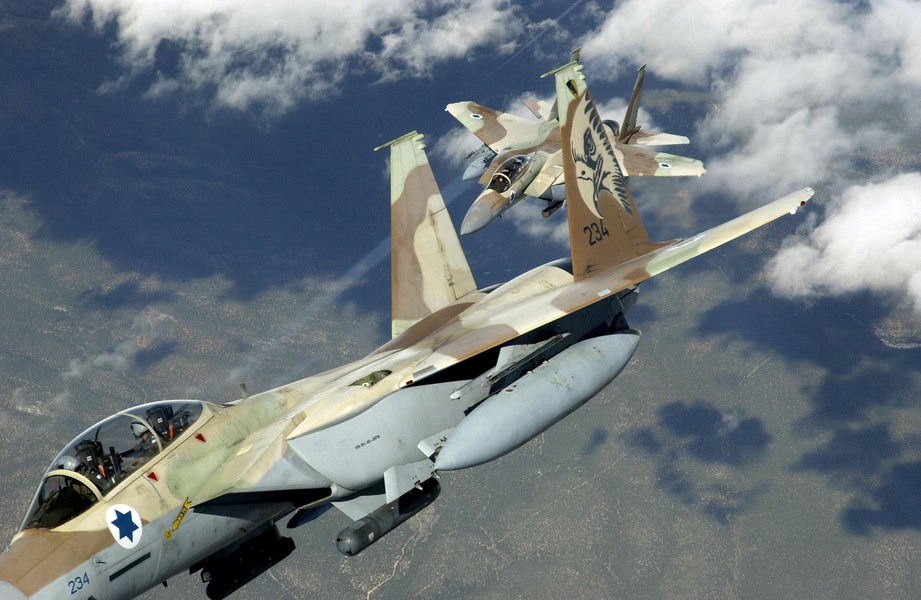Tại sao tiêm kích F-15I Ra'am Israel được coi là kiệt tác trên tầm Su-35S?