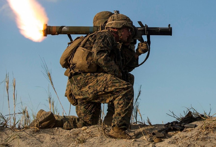Kinh ngạc trước danh sách đủ các thể loại vũ khí Mỹ ồ ạt chuyển tới Ukraine