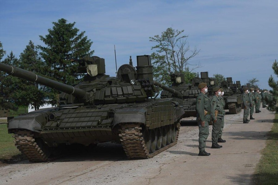 Thiệt hại nặng tại Ukraine khiến Nga tiếc nuối vì lỡ tặng hết xe tăng 'Đại bàng trắng'
