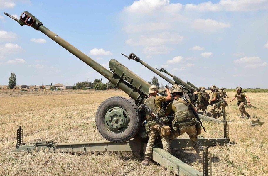 Quân đội Ukraine sắp hết đạn pháo để chống lại Nga