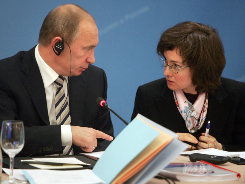 Tổng thống Putin sử dụng 'vũ khí bí mật' trong cuộc chiến tài chính với Mỹ