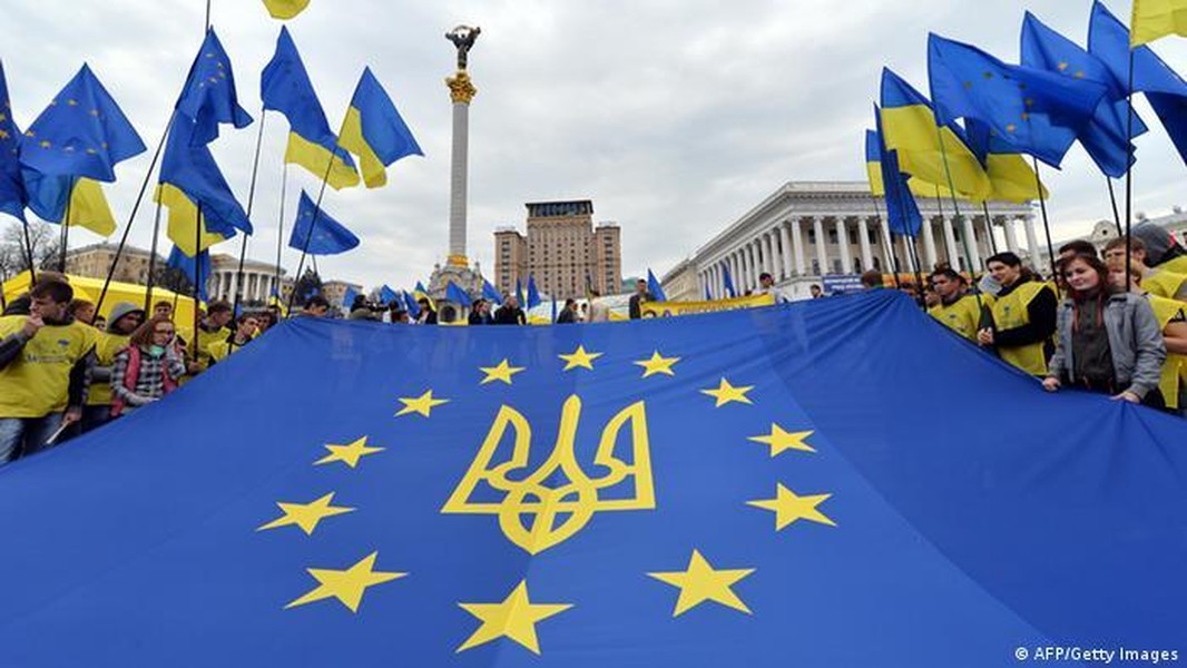 Mỹ đang bí mật ngăn cản Ukraine gia nhập EU?