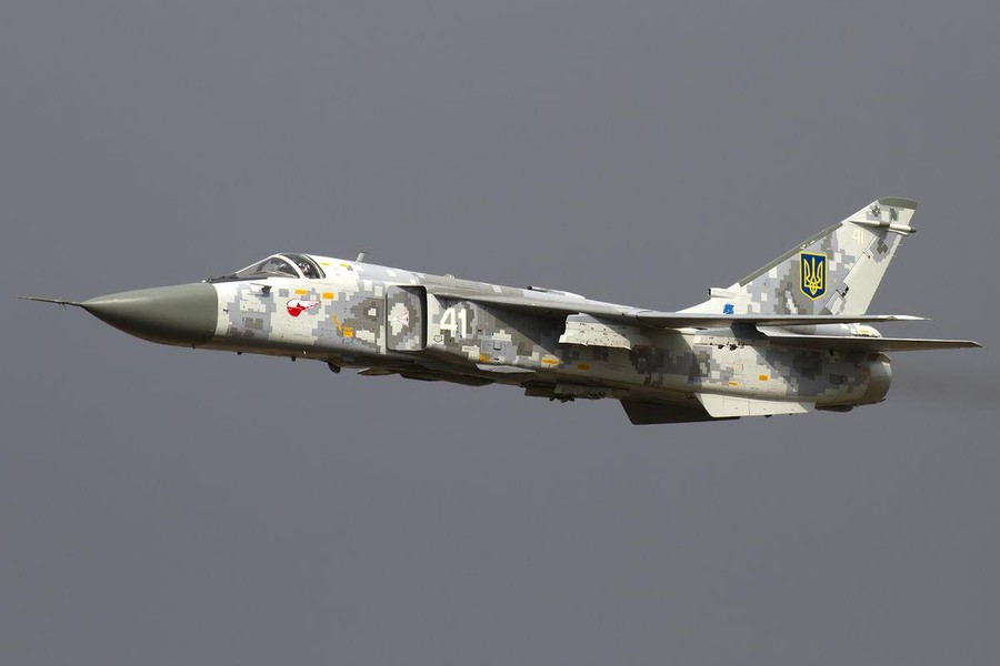 Không quân Ukraine vừa phá hủy 3 giàn khoan dầu của Nga tại Biển Đen?