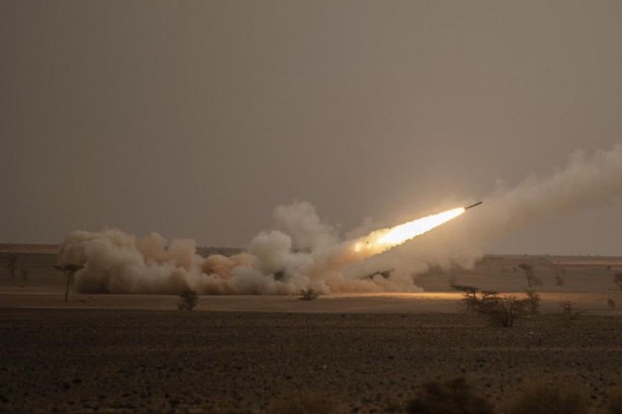 Pháo phản lực dẫn đường HIMARS của Ukraine chính thức tham chiến