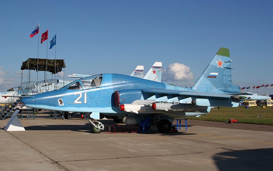 Cường kích Su-39 Nga đủ sức diệt cả đại đội xe tăng Bulat Ukraine trong một lần xuất kích?