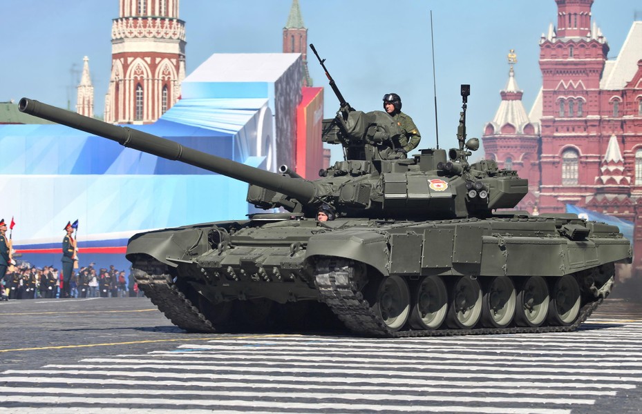 Xe tăng T-90 Nga bị phát hiện chứa đầy thiết bị điện tử Pháp