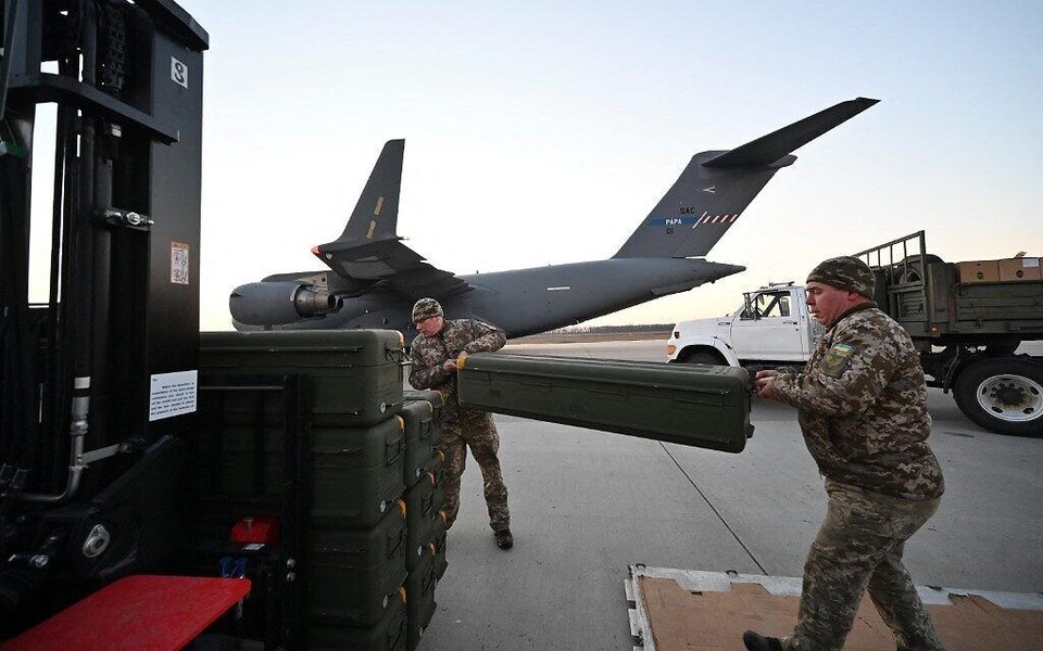 Chuyên gia Anh: Bất chấp nguồn cung cấp vũ khí phương Tây, Ukraine đang thua