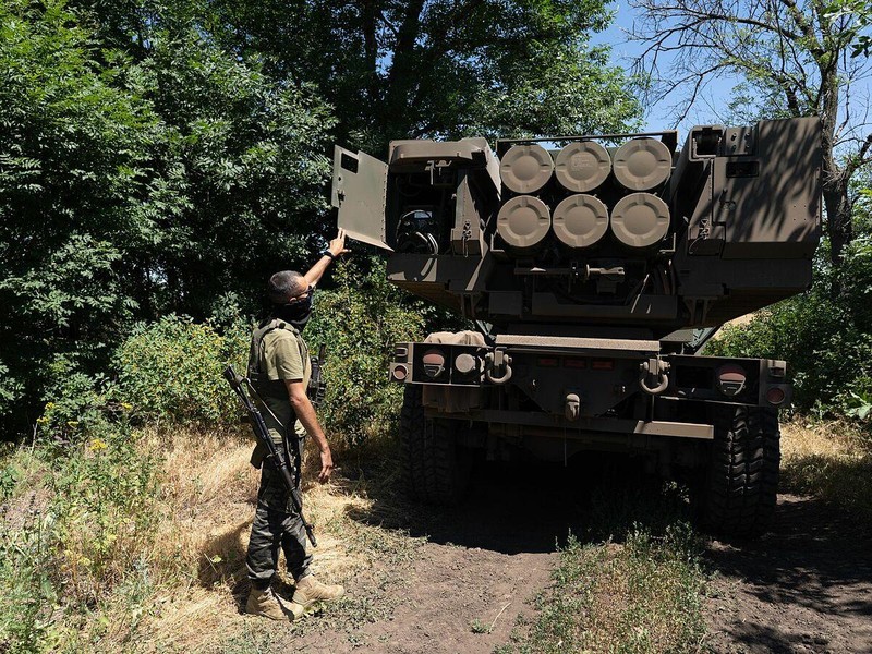 S-400 Nga không thể đánh chặn tên lửa HIMARS Mỹ chuyển giao cho Ukraine?