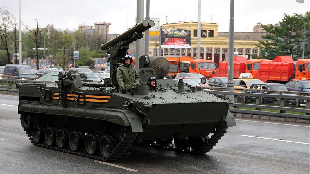 Tên lửa Khrizantema-S Nga gây ác mộng cho xe tăng Ukraine