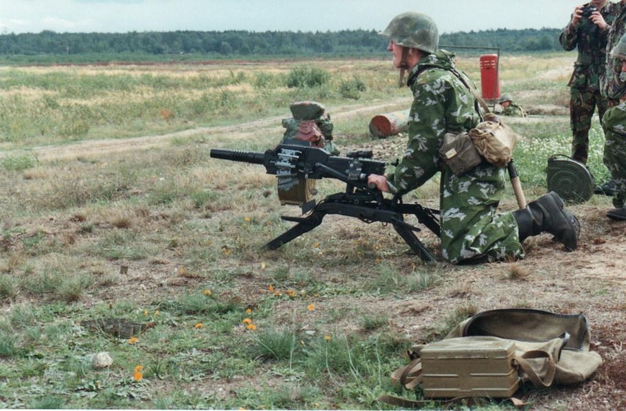 Súng phóng lựu tự động AGS-17 Nga chinh phục cả các chuyên gia quân sự Mỹ