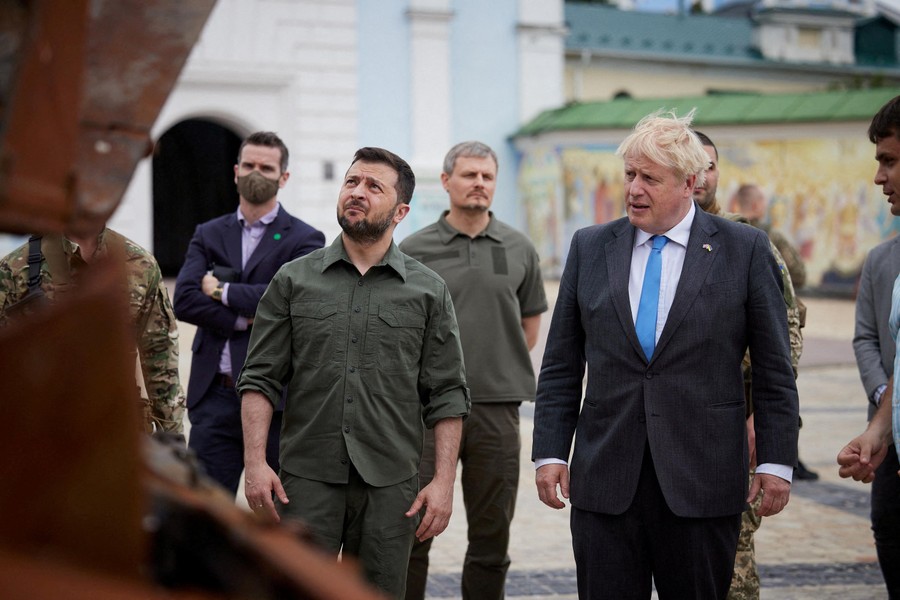 Thủ tướng Anh Boris Johnson có thể trở thành tân Tổng thư ký NATO