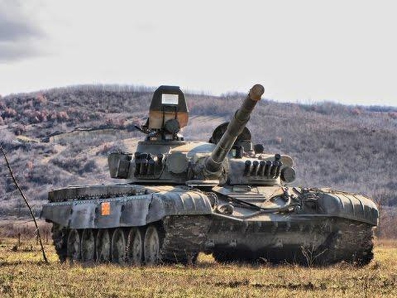 Đồng minh thân thiết của Nga bất ngờ giao toàn bộ xe tăng T-72 của mình cho Ukraine?