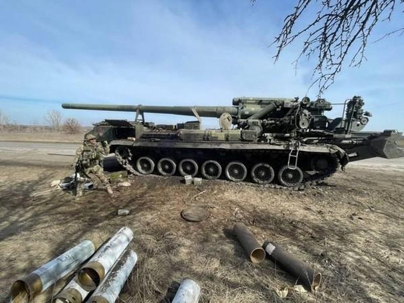 Ukraine khiến hàng trăm pháo tự hành siêu lớn 2S7 Pion của Nga không thể hoạt động