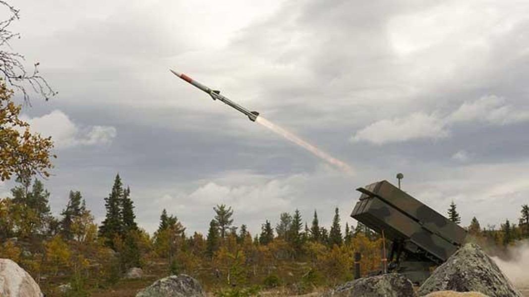 Tên lửa NASAMS sẽ sớm đối mặt máy bay Nga trên bầu trời Ukraine?