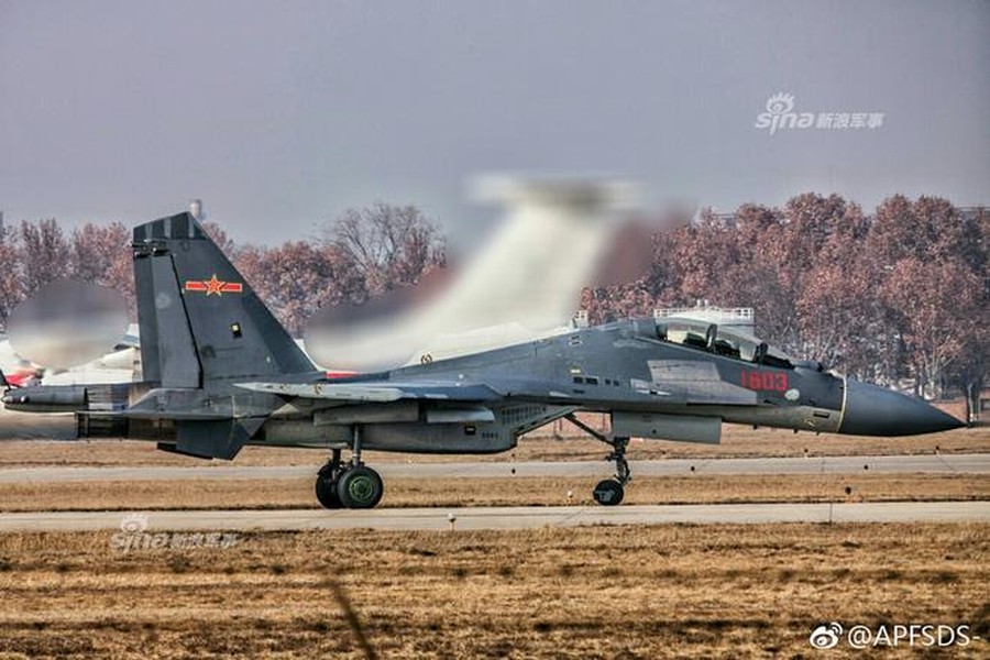 Tiêm kích J-16 'mạnh vượt trội Su-35' của Trung Quốc áp sát đảo Đài Loan