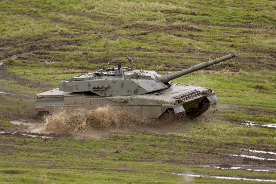 Quân đội Ukraine đứng trước cơ hội lớn khi một nước NATO bất ngờ loại bỏ 1/3 số xe tăng